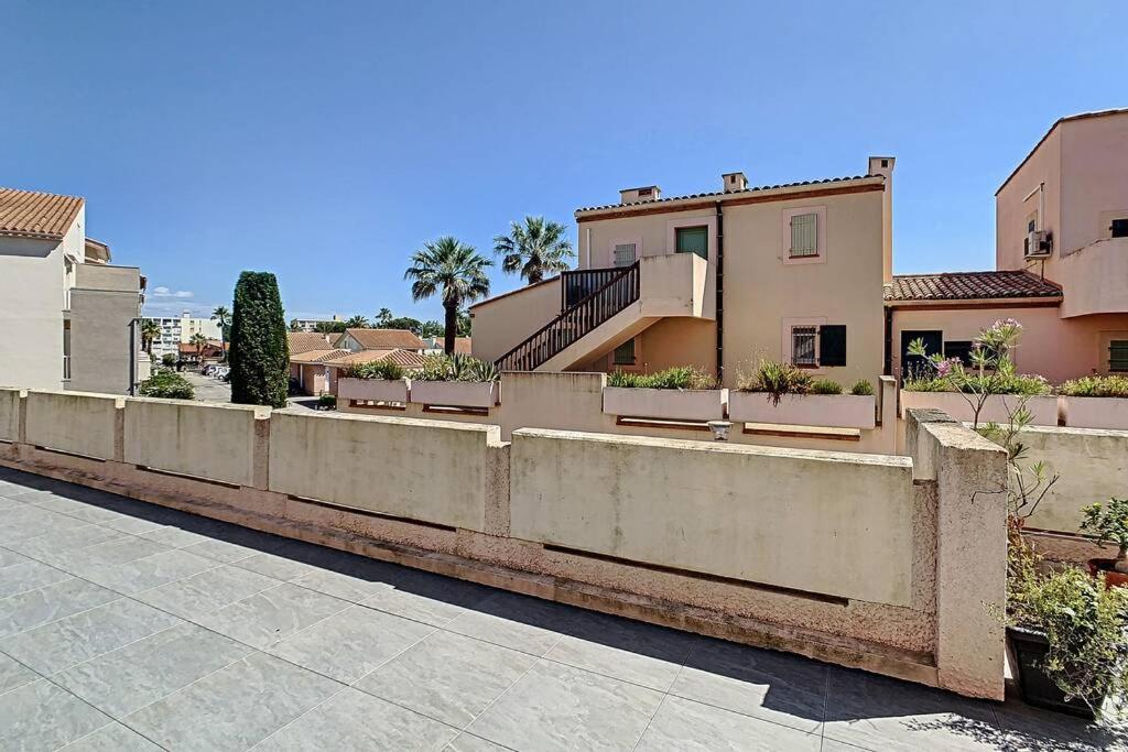 Appartement Renove 4 Personnes Saint Cyprien Port Exterior foto